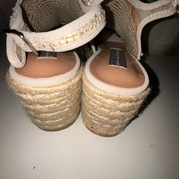 Seven7 Cream Wedges with Woven Slingback - Picture 4 of 6